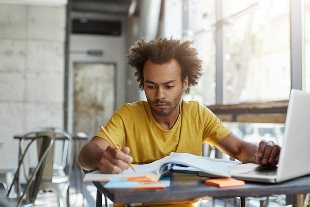 Online Classes Degrees In Canada for International Students