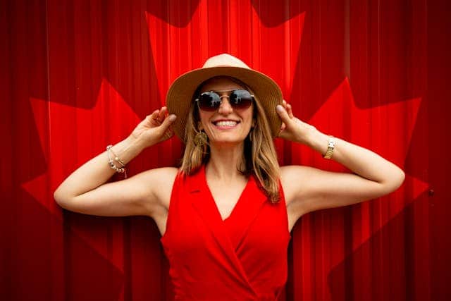 How to Apply for a Travel Loan to Go to Canada